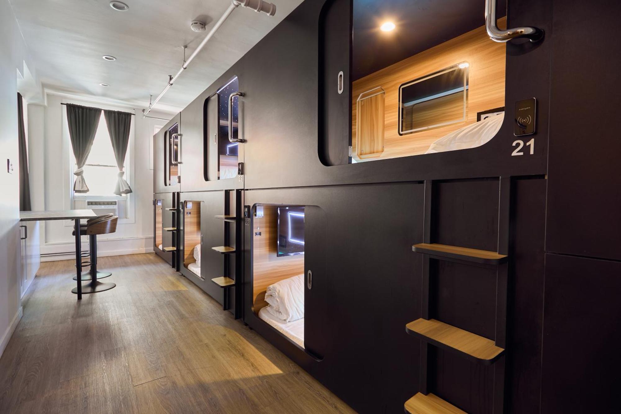 Capsule Hotel مونتريال المظهر الخارجي الصورة
